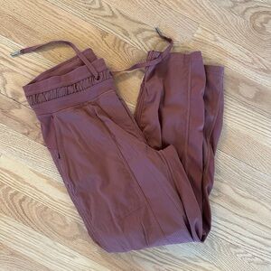 Lululemon Dance Stuod MR crop ancient copper size 2